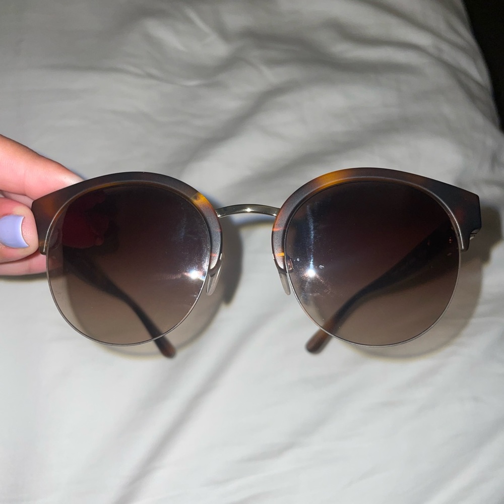 Burberry sunglasses